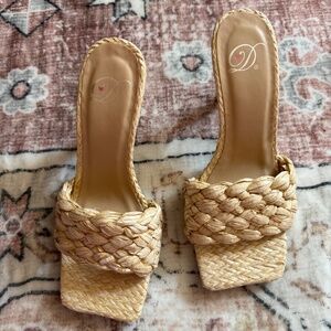 Raffia heels